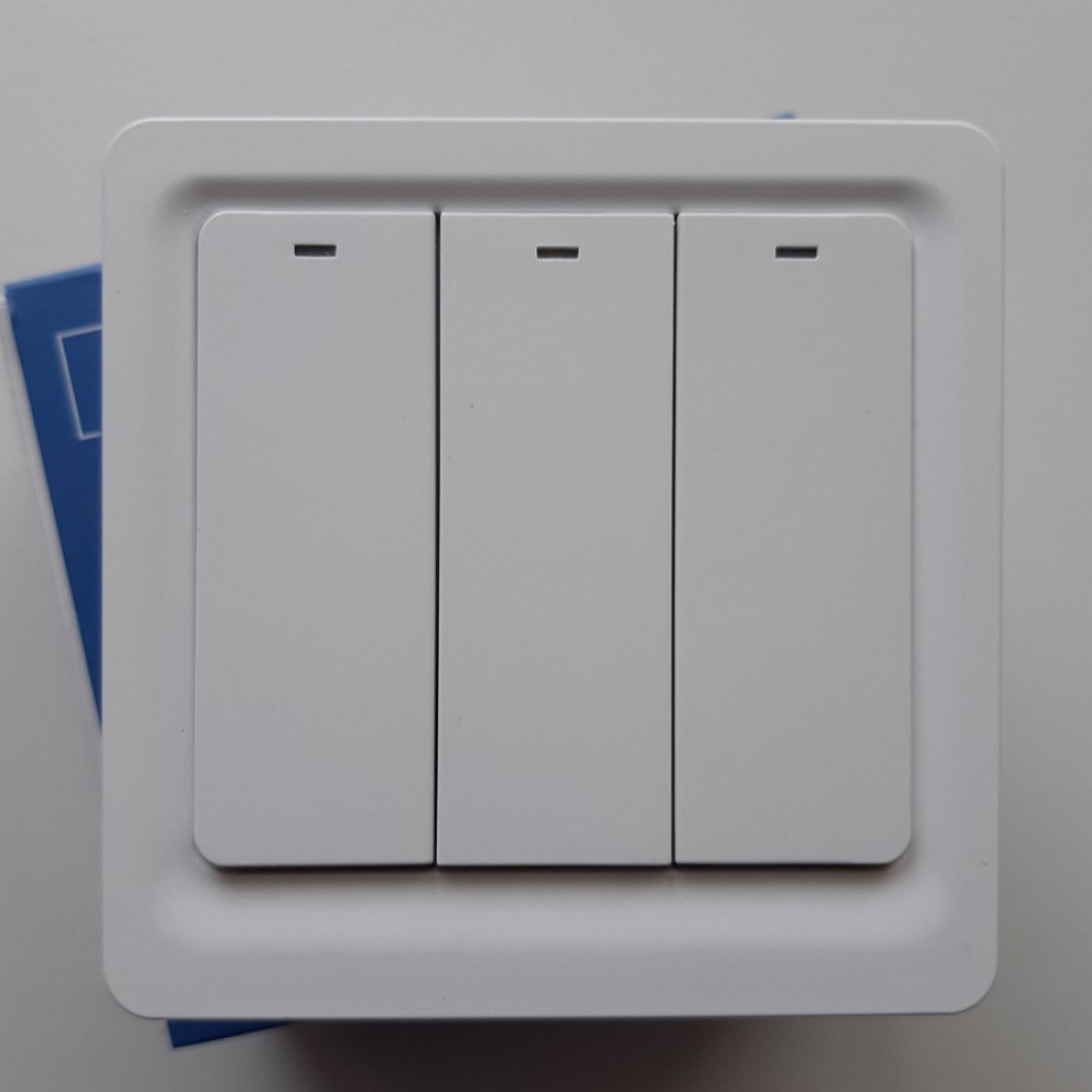 Умный трехклавишный выключатель WiFi+Bluetooth Tuya с Алисой УНИВЕРСАЛЬНЫЙ БЕЗ НУЛЯ И С НУЛЕМ  белый импульсный