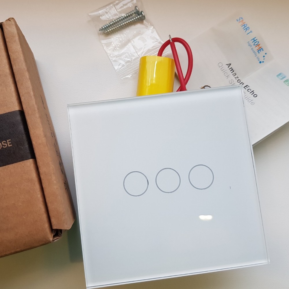 Умный WiFi выключатель Tuya для Алисы от Яндекса с НУЛЕМ и БЕЗ НУЛЯ тройной сенсорный с металлической рамкой белый стеклянный