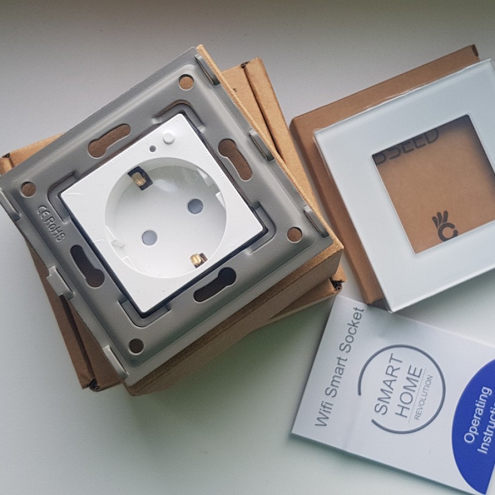 Умная встроенная розетка с Алисой от Яндекс Tuya WiFi 16А с таймером стеклянная белая с голосовым управлением умным домом