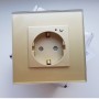 Умная встроенная розетка с Алисой от Яндекс Tuya WiFi 16А с таймером стеклянная золотая с голосовым управлением умным домом